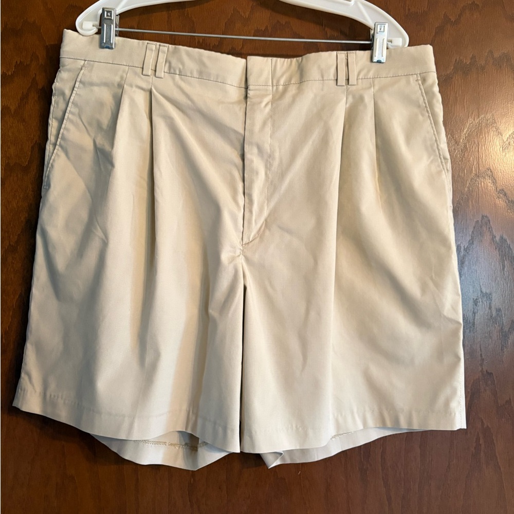 Men's Par Four Tan Shorts